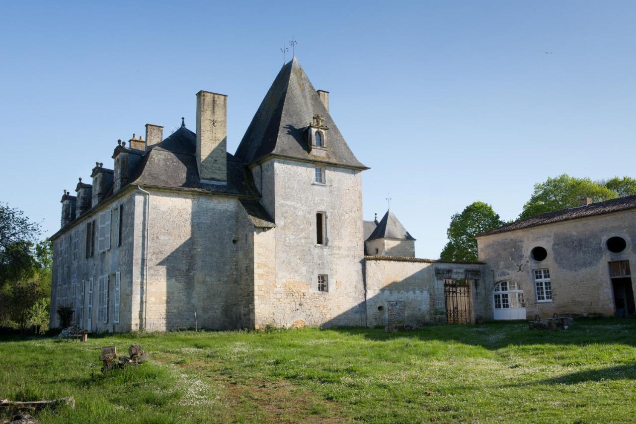 Chateau De Bois Charmant Les Nouillers Екстериор снимка